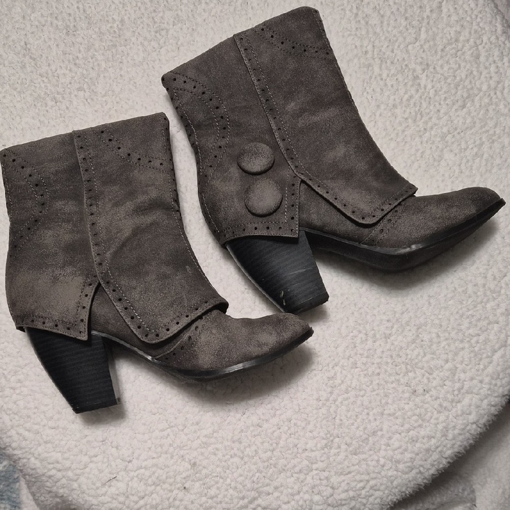 Stylish Gray Ankle Boots